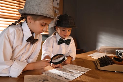 09-detectives